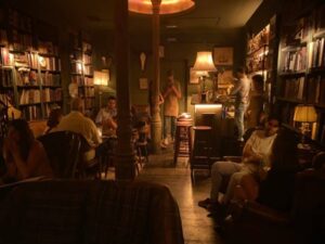 Speakeasy Bars: O Segredo Mais Mal Guardado do Mundo dos Drinks