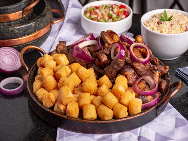 Carne de sol com macaxeira